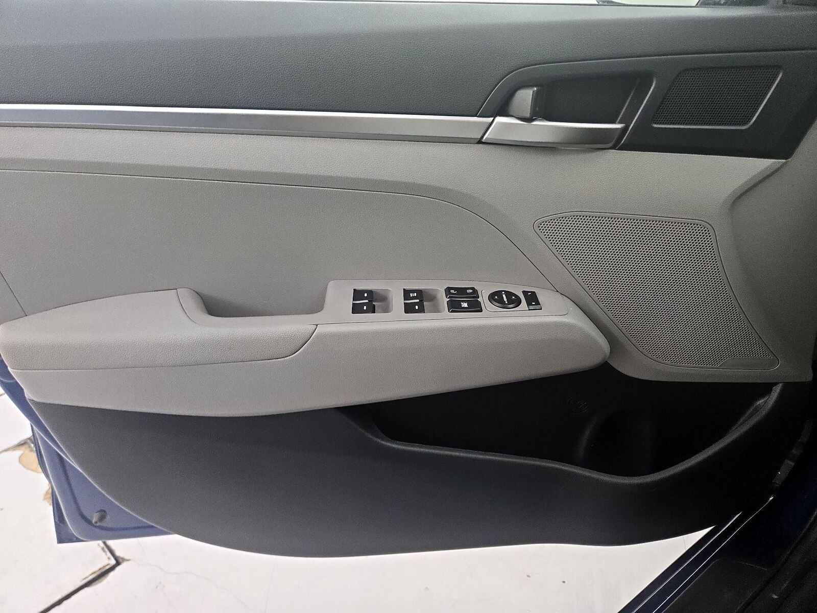 2020 Hyundai Elantra SE - Photo 13