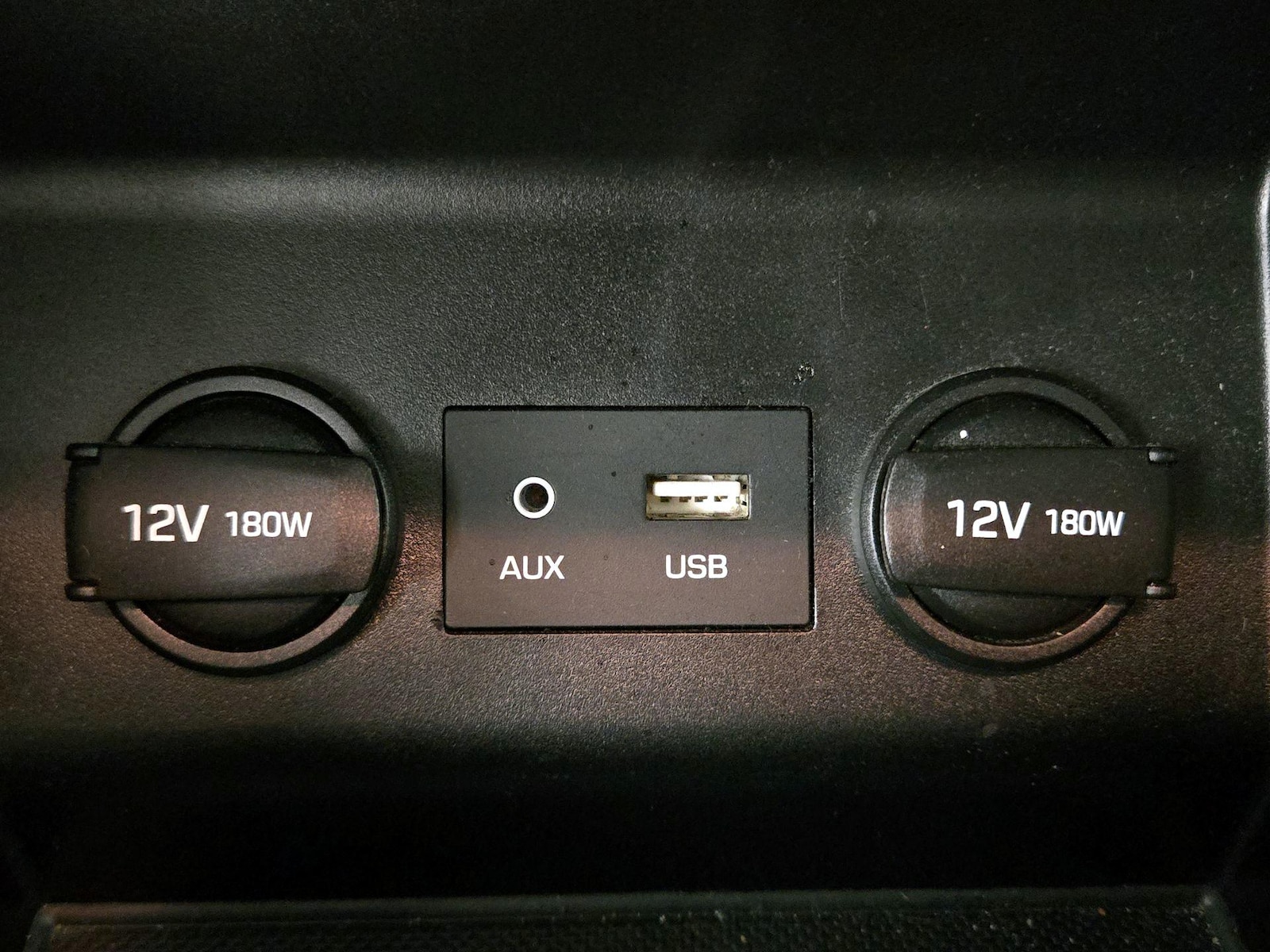 2020 Hyundai Elantra SE - Photo 19