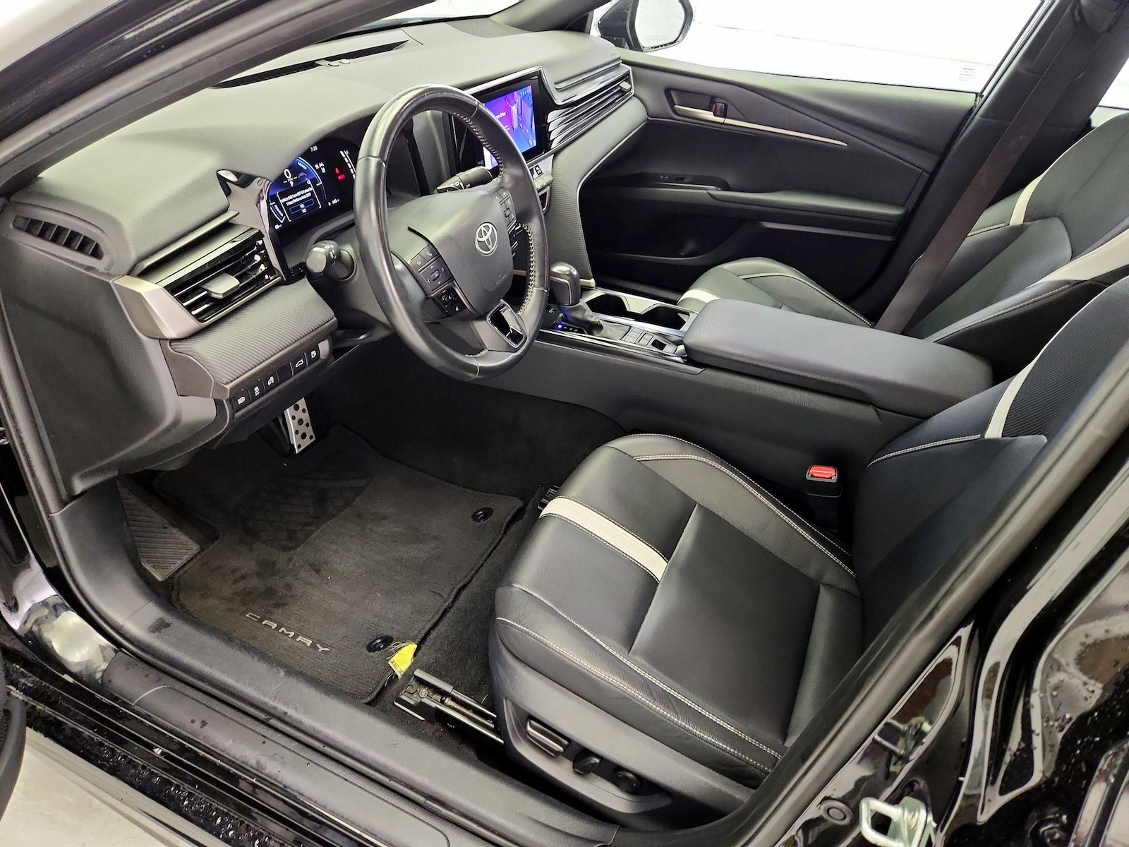 Power Seat(s) & Side Airbags
