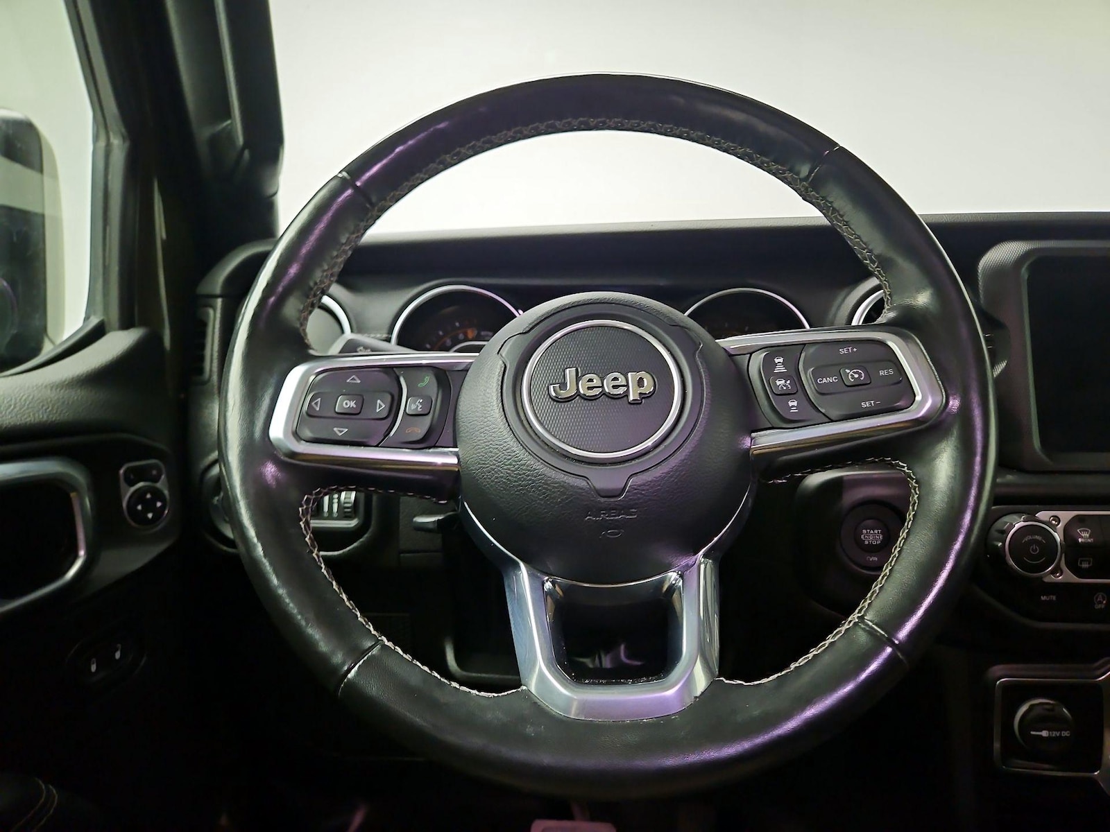 2022 Jeep Gladiator Overland - Photo 11