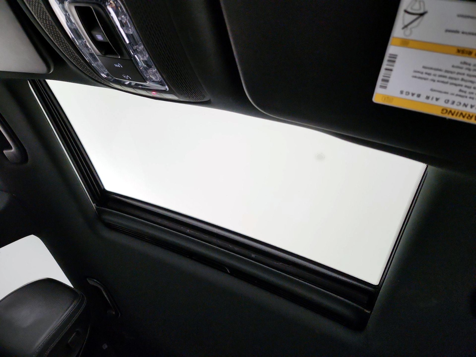 Sunroof(s) & Overhead Airbags