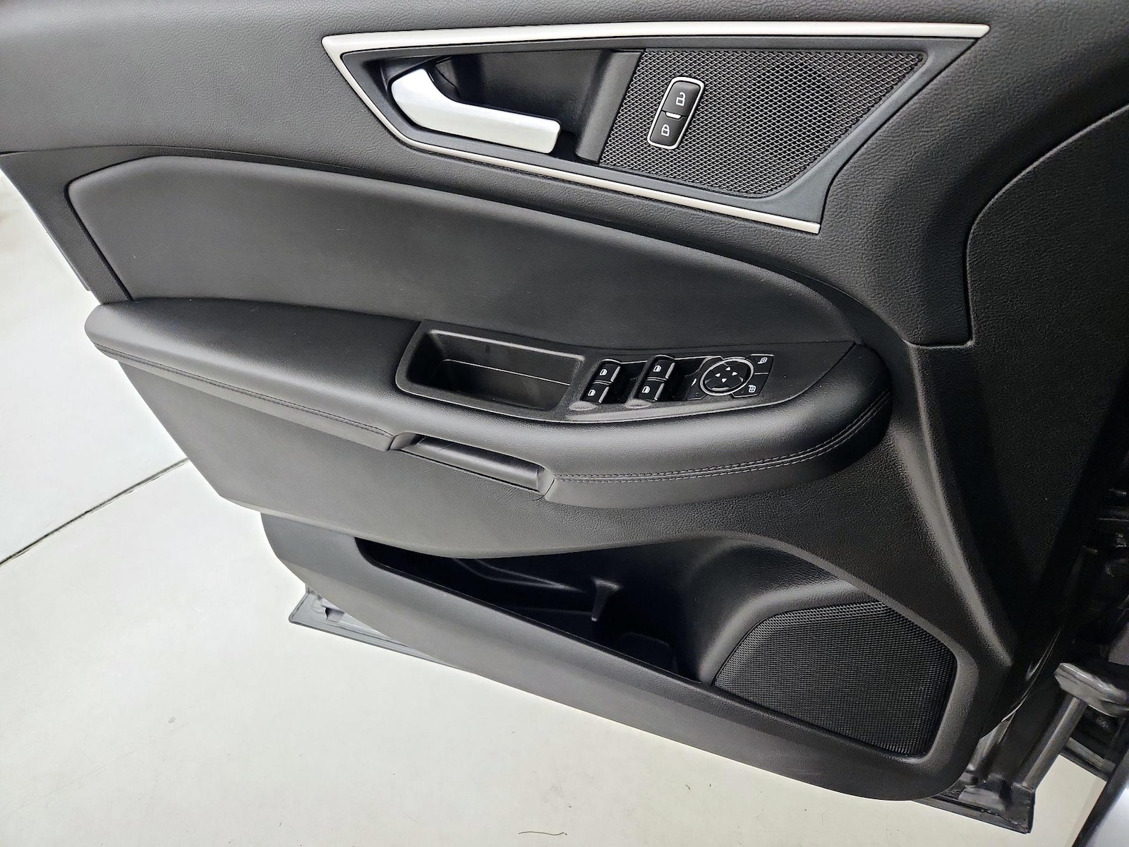 2024 Ford Edge SEL - Photo 13