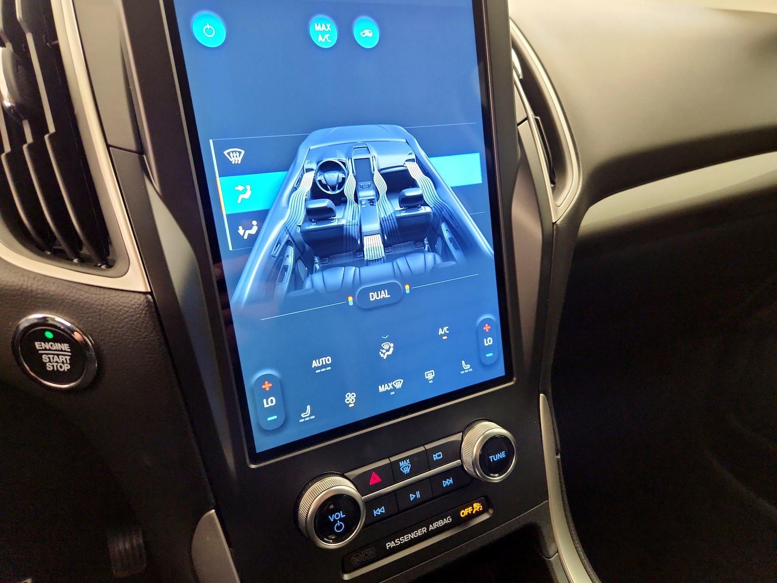 2024 Ford Edge SEL - Photo 17