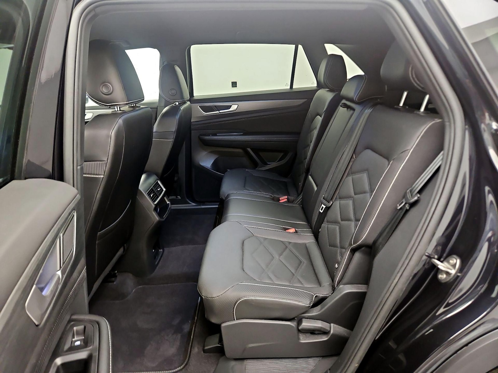 2024 Volkswagen Atlas Cross Sport SE - Photo 19
