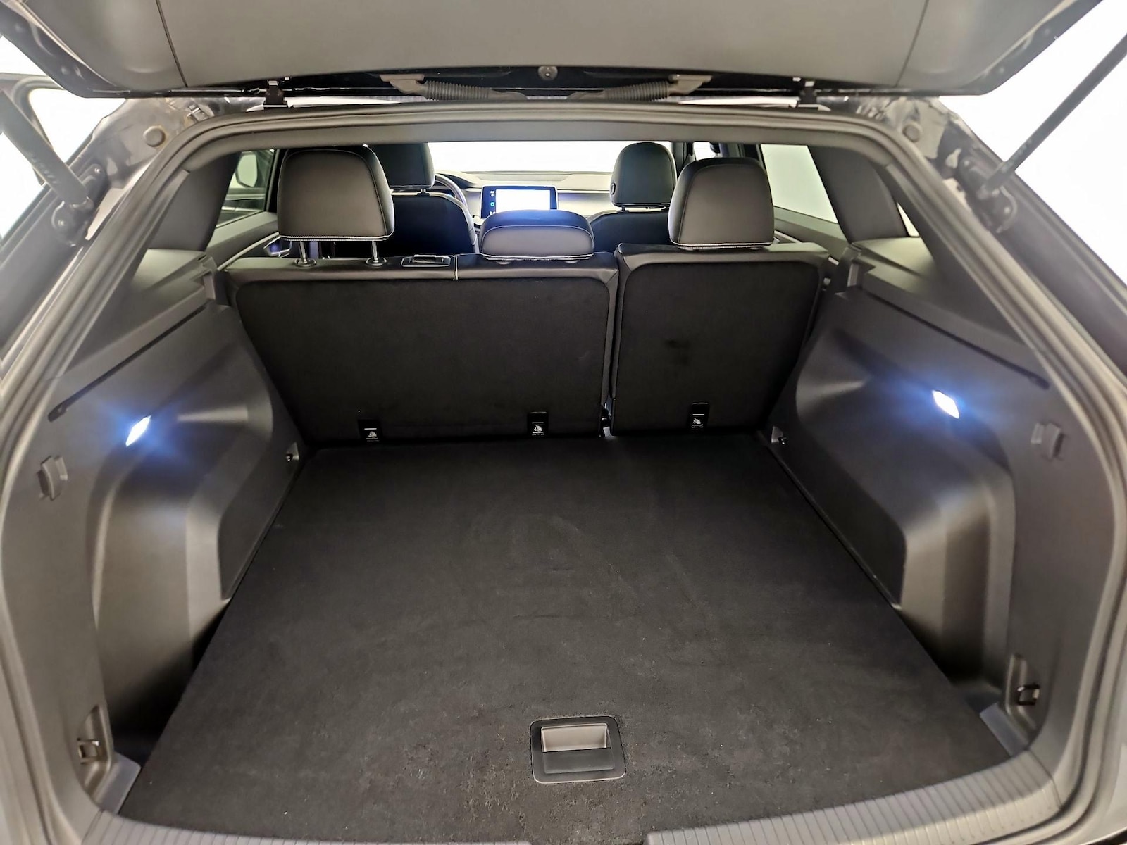2024 Volkswagen Atlas Cross Sport SE - Photo 20