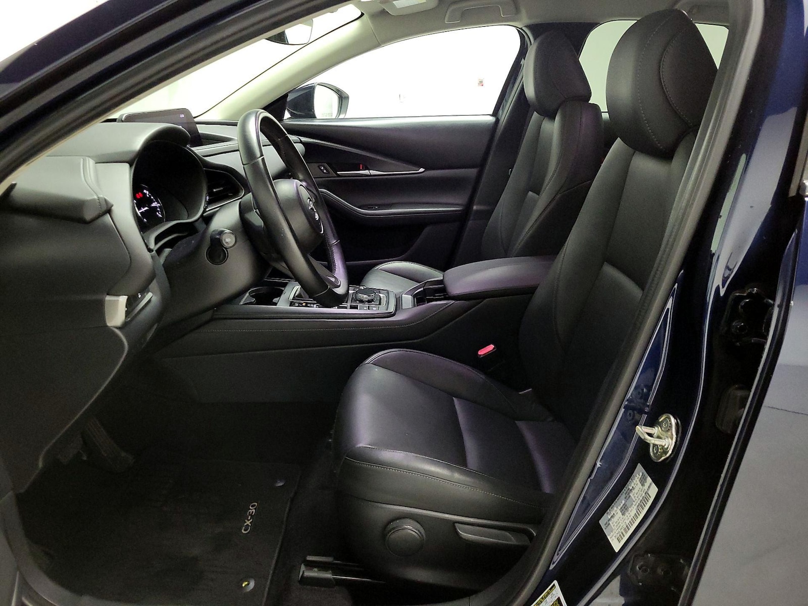 Side Airbags & Leatherette Seats