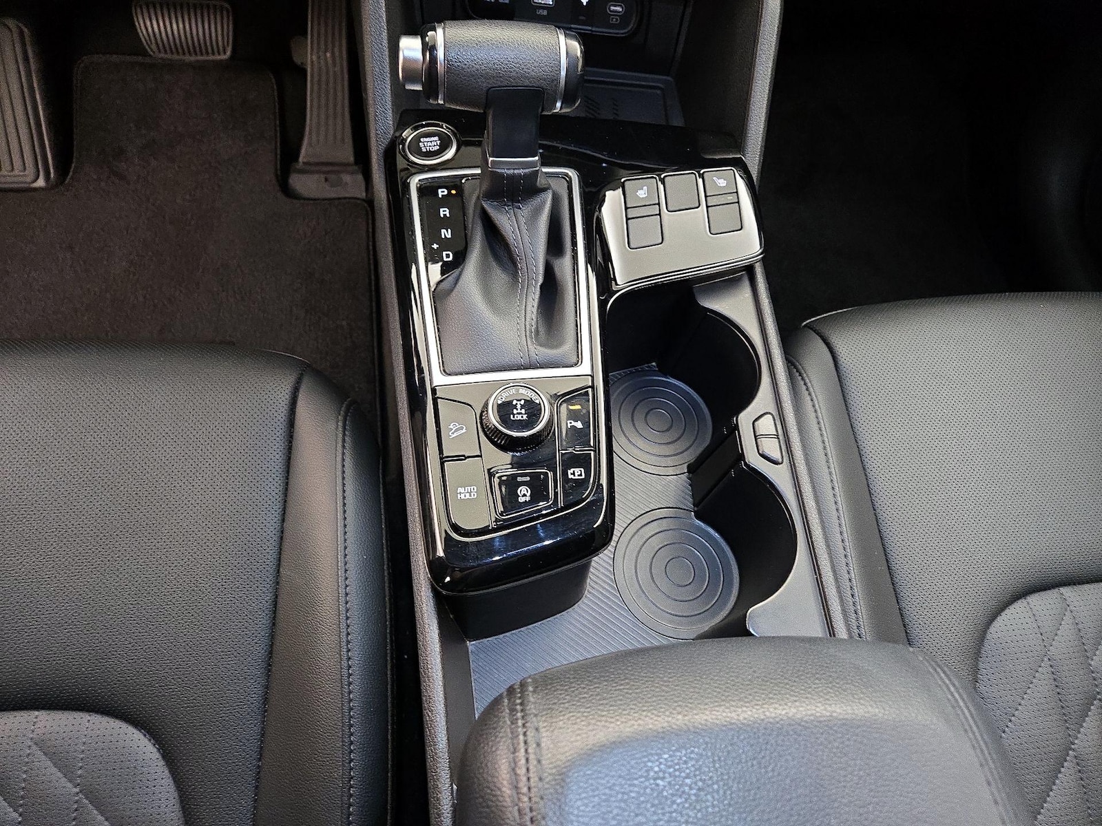 2025 Kia Sportage X-Line - Photo 19