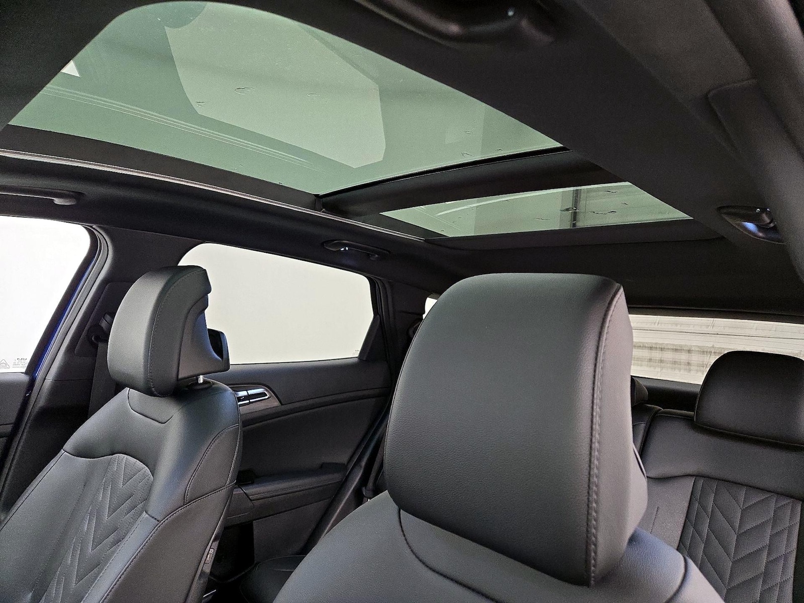 2025 Kia Sportage X-Line - Photo 21