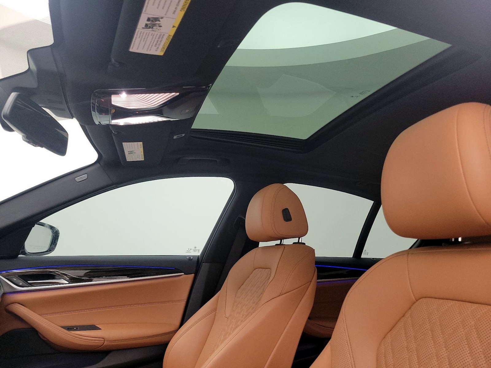 Sunroof(s) & Overhead Airbags