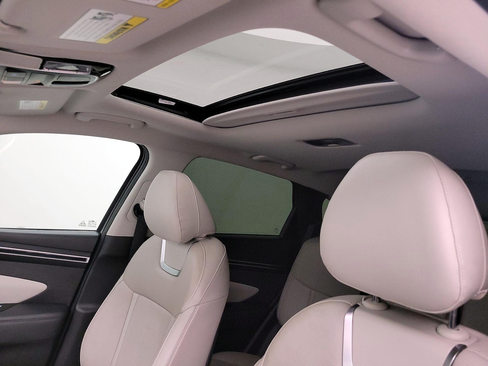 Sunroof(s) & Overhead Airbags
