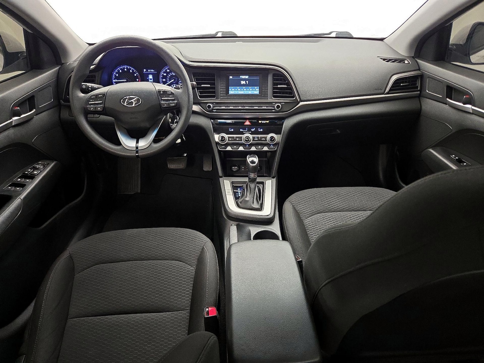 2020 Hyundai Elantra SE - Photo 10
