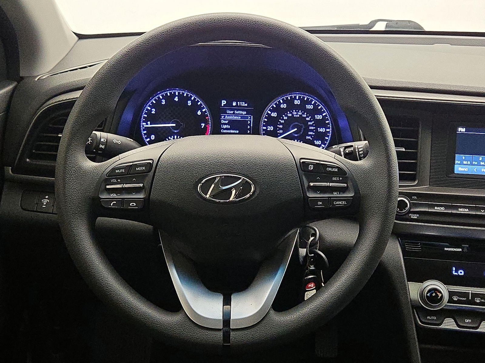 2020 Hyundai Elantra SE - Photo 11