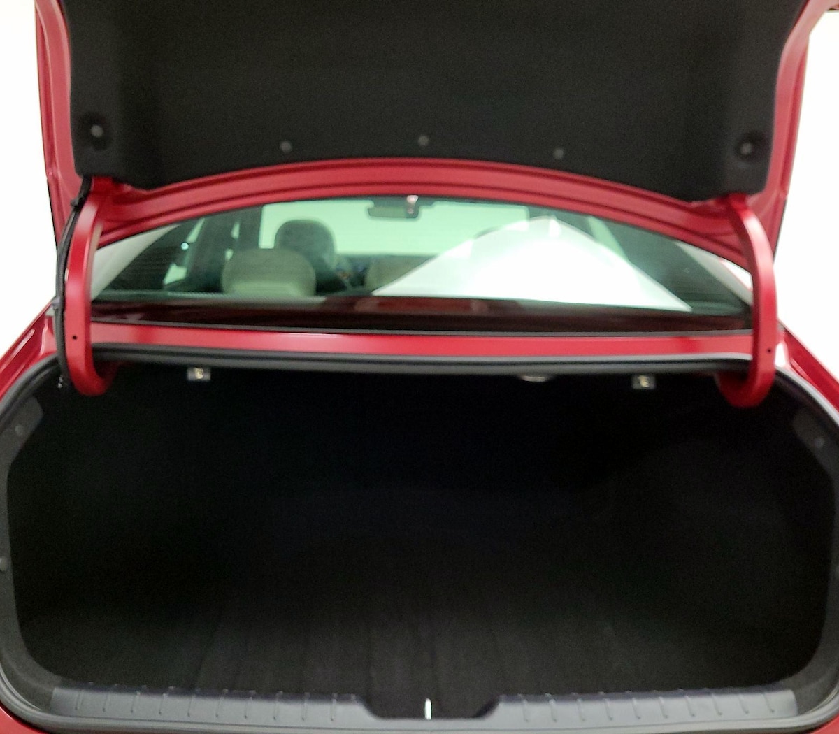 Trunk/Cargo (Seats Up)