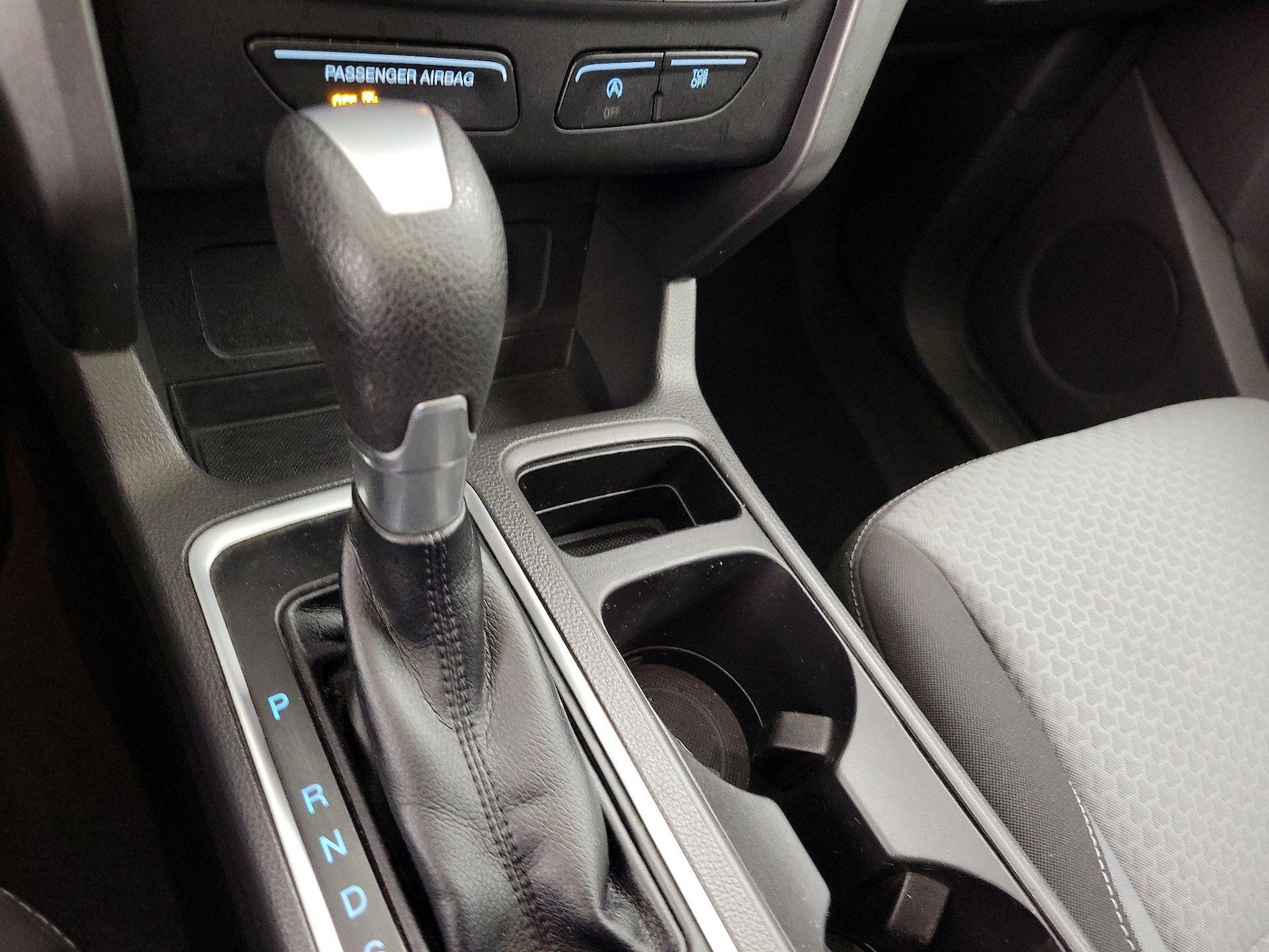 2017 Ford Escape SE - Photo 18