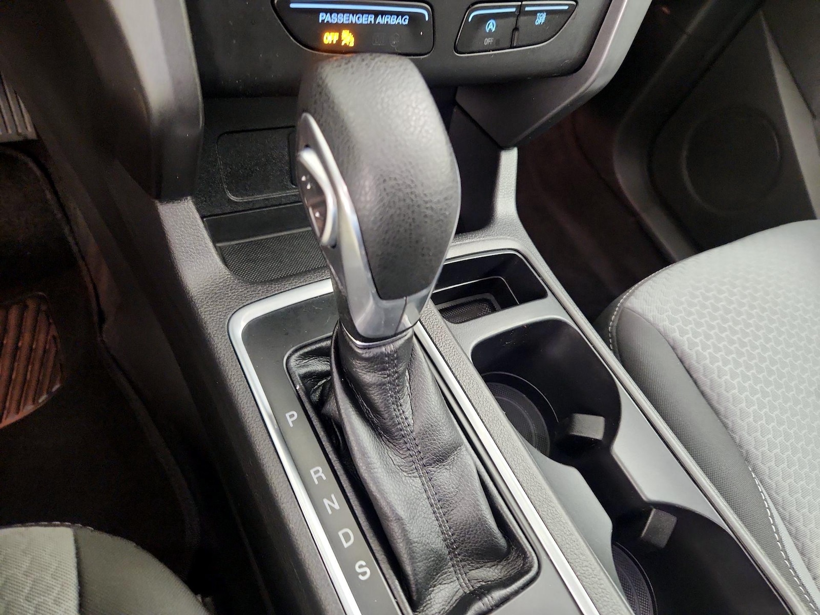 2018 Ford Escape SE - Photo 18