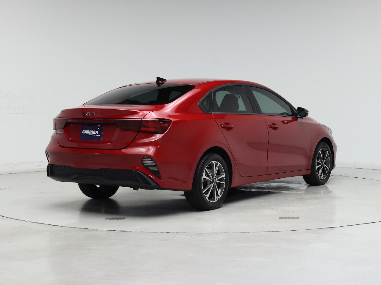 2024 Kia Forte LXS - Photo 9