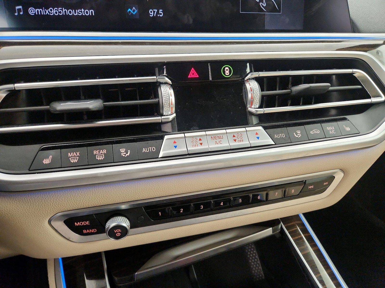 2021 BMW X5 45e - Photo 18