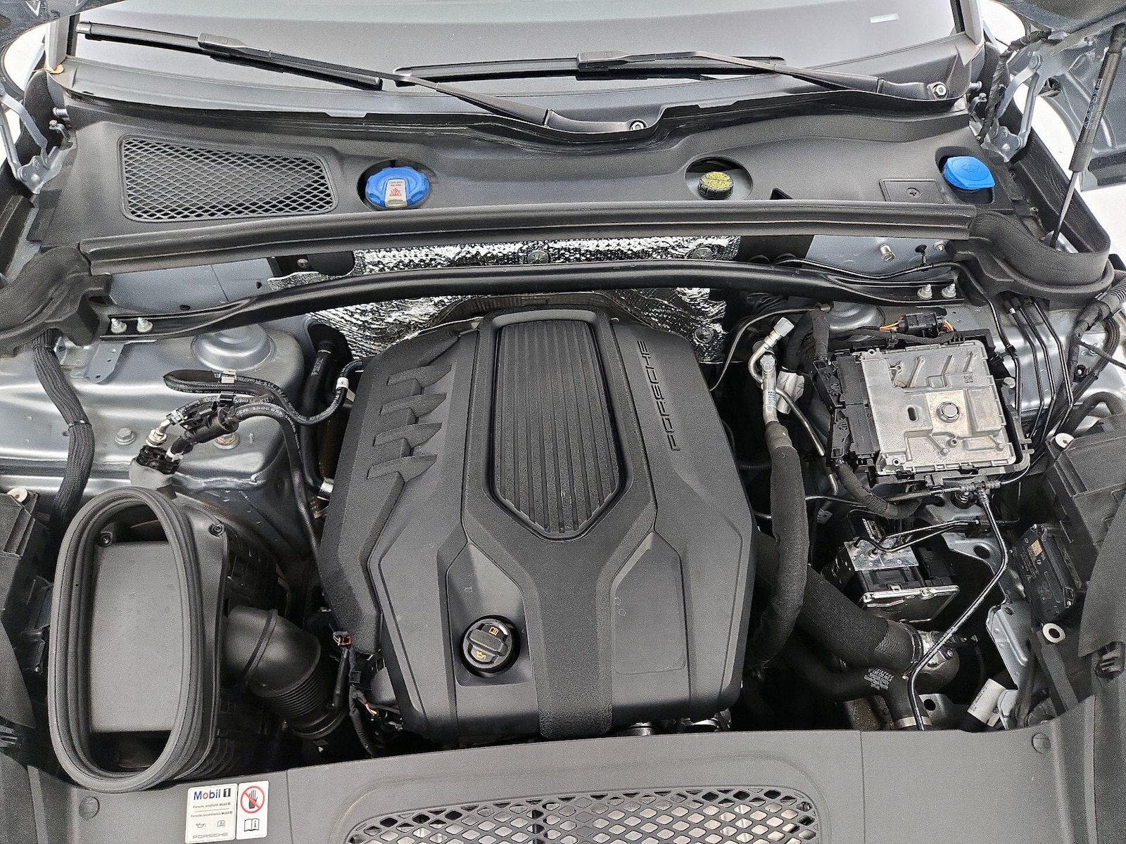 2024 Porsche Macan Base - Photo 23