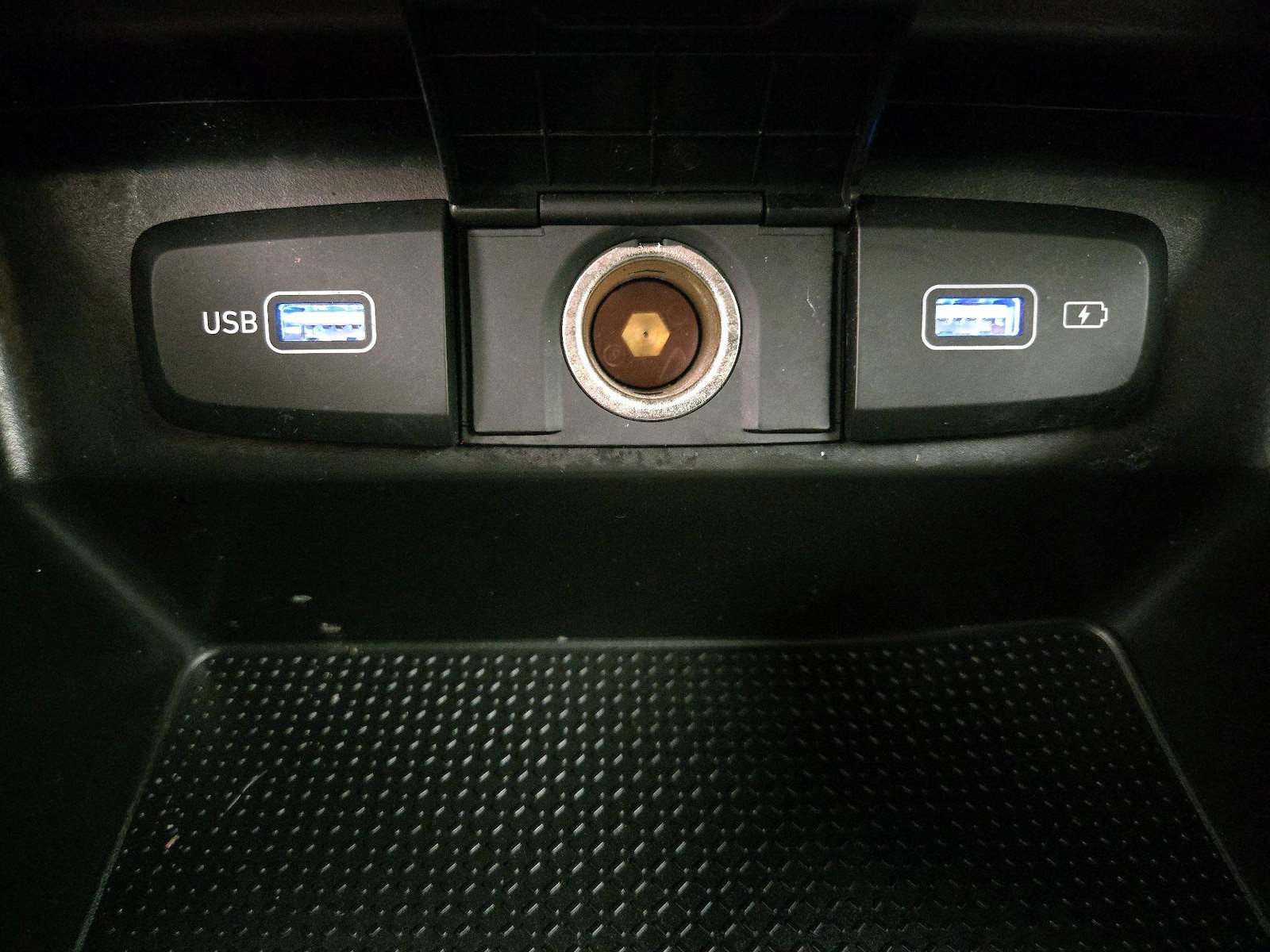 2022 Hyundai Santa Cruz SEL - Photo 19