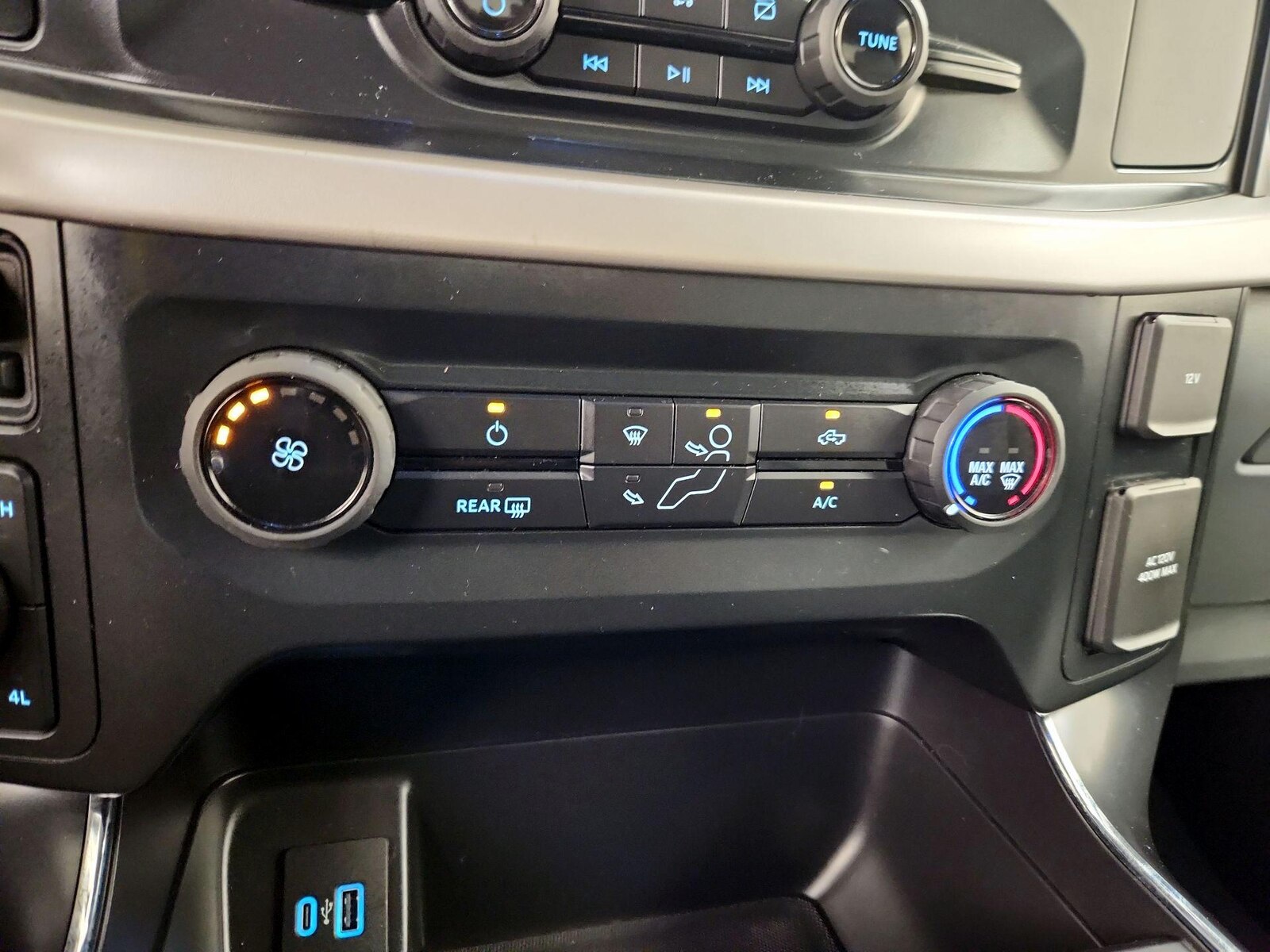 2022 Ford F-150 XL - Photo 17