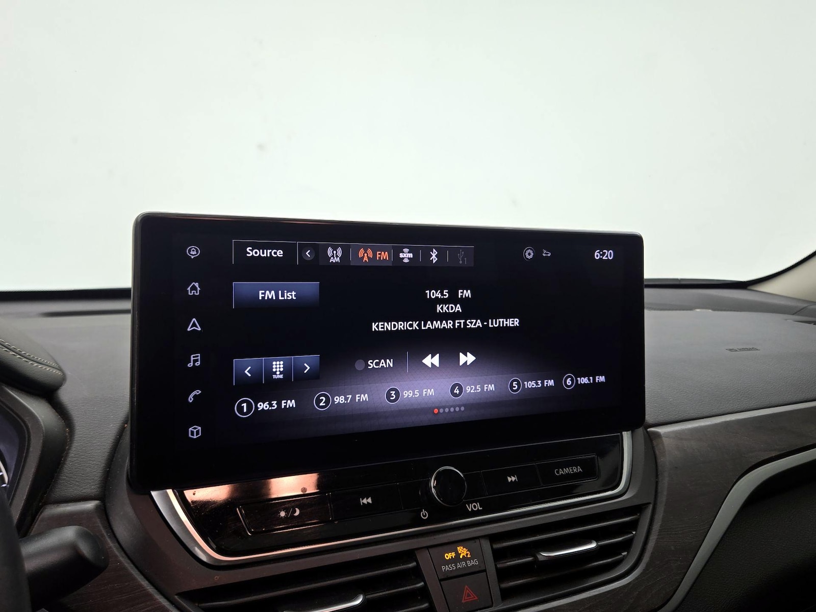 2024 Nissan Altima SL - Photo 17