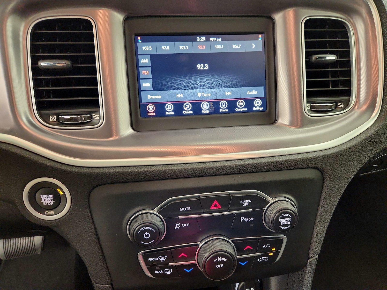 2020 Dodge Charger SXT - Photo 16