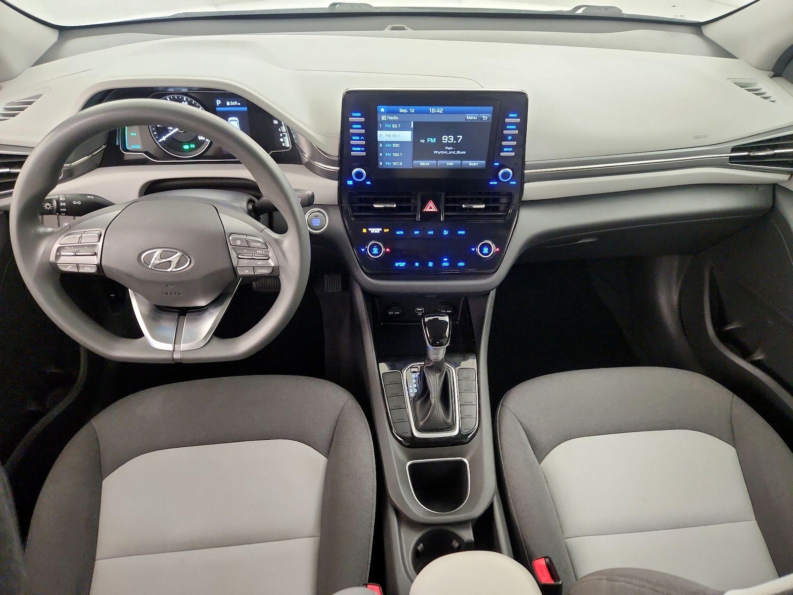 2020 Hyundai IONIQ Blue - Photo 10