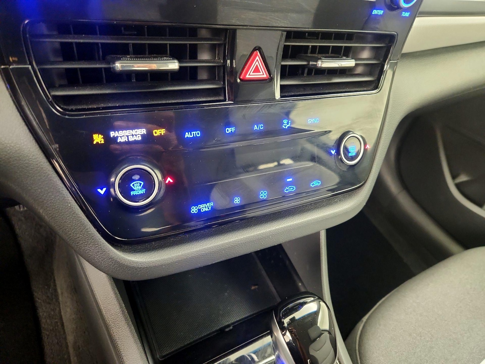 2020 Hyundai IONIQ Blue - Photo 17