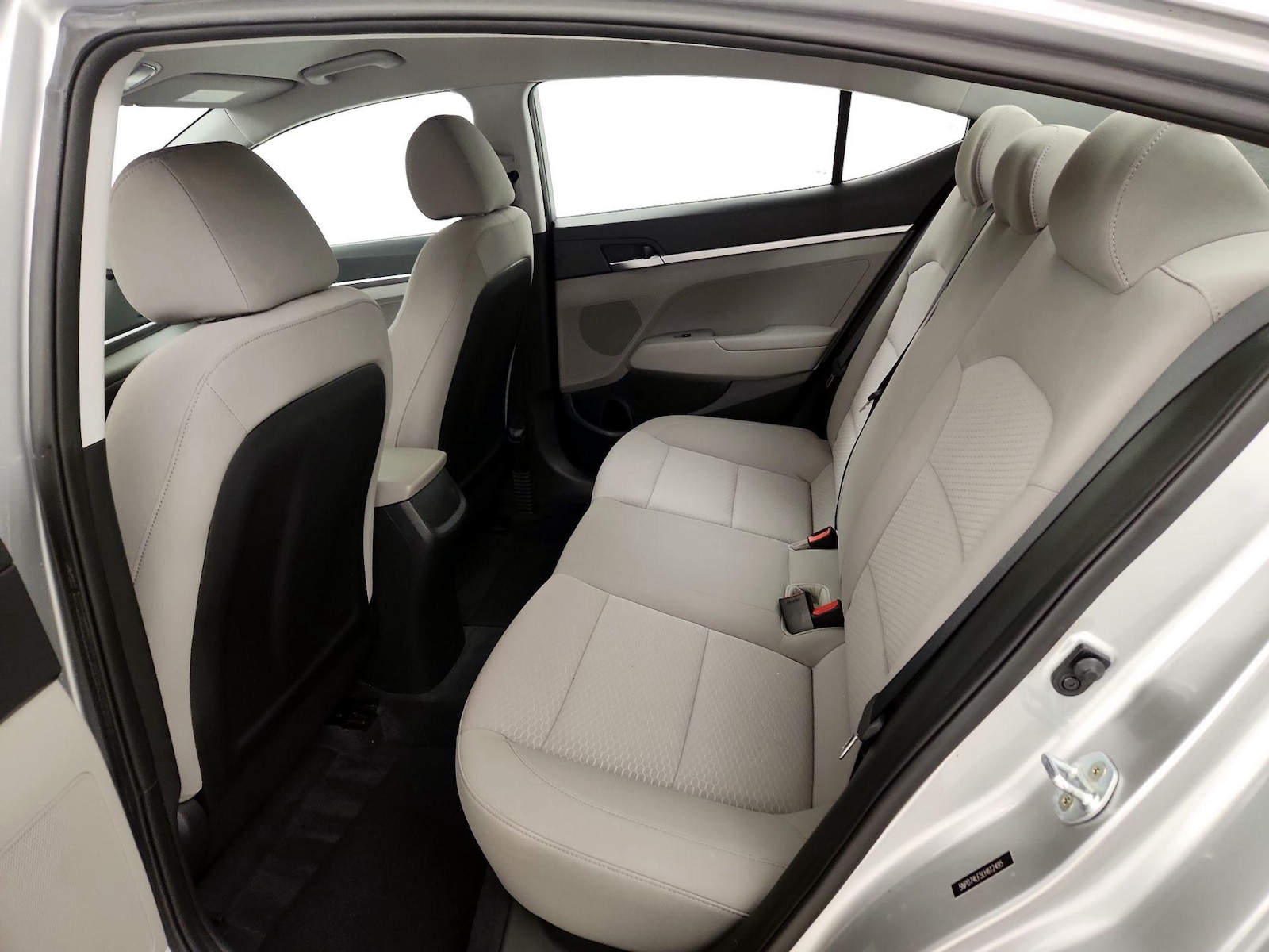 2020 Hyundai Elantra SE - Photo 20