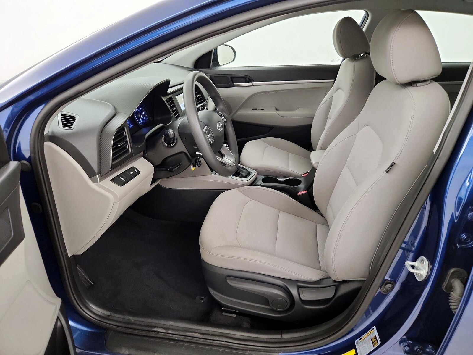 2020 Hyundai Elantra SE - Photo 12