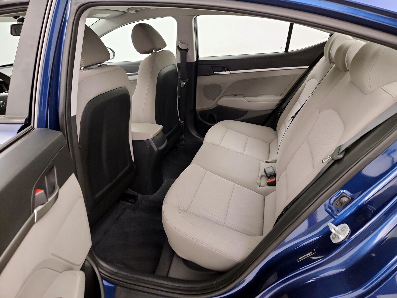 2020 Hyundai Elantra SE - Photo 20