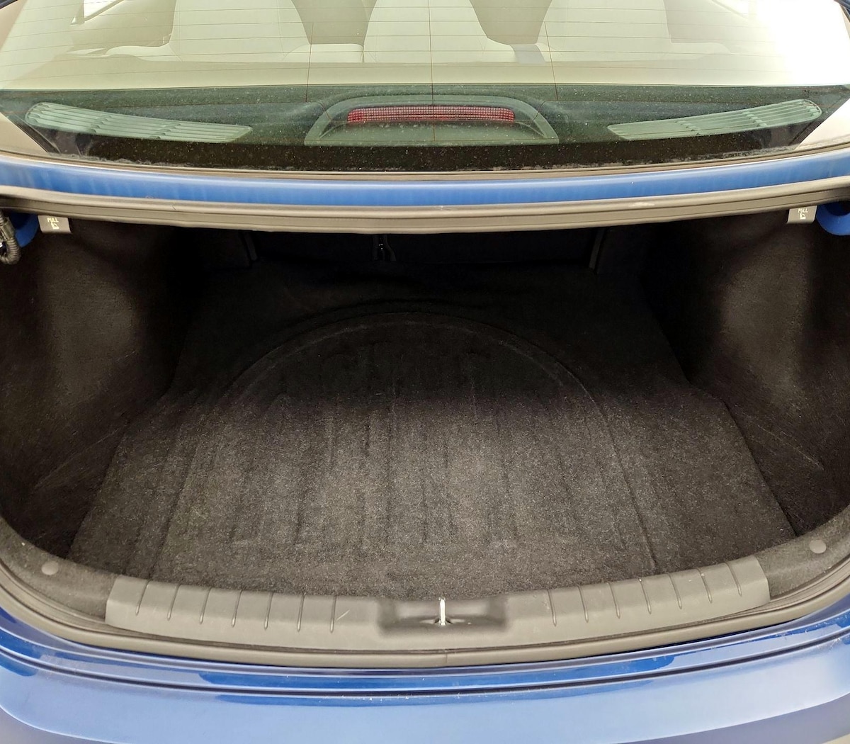 Trunk/Cargo (Seats Up)