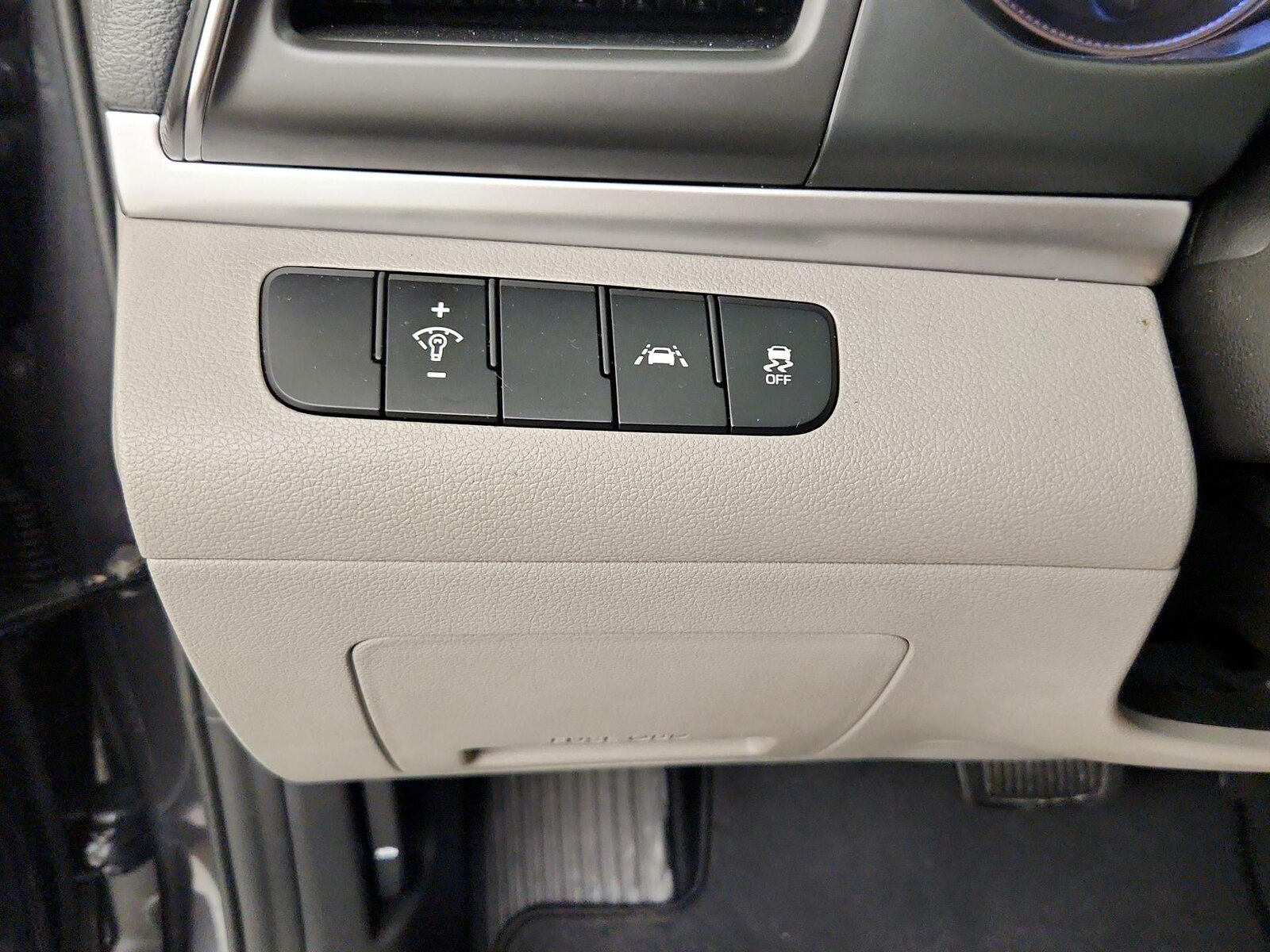 2020 Hyundai Elantra SE - Photo 14