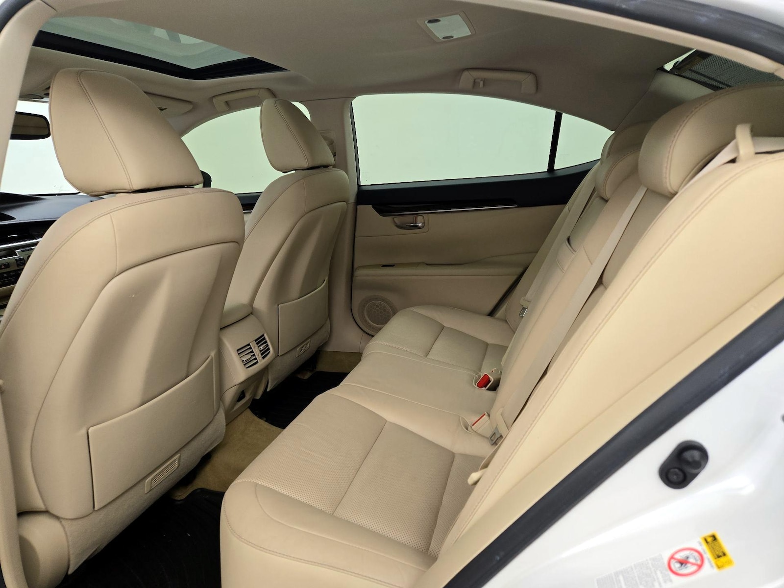 2014 Lexus ES 350 - Photo 22