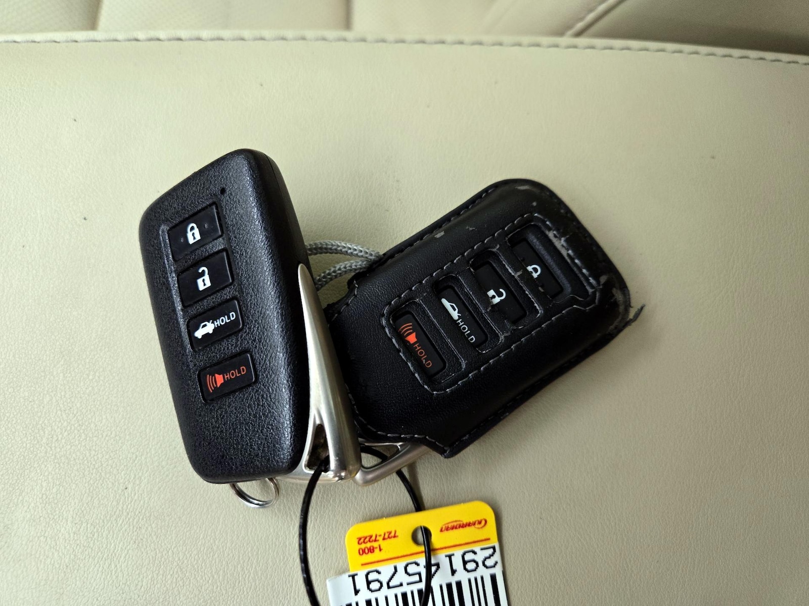 2014 Lexus ES 350 - Photo 25