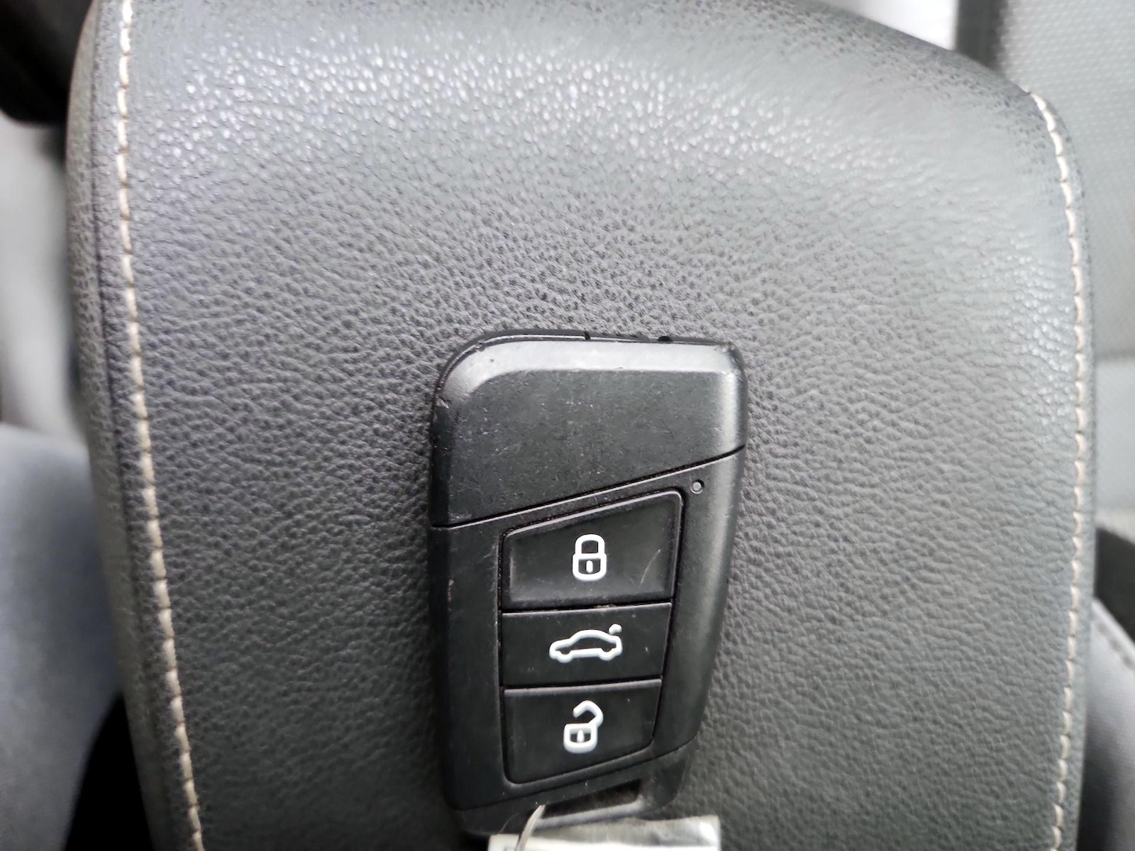 2024 Volkswagen Taos S - Photo 23