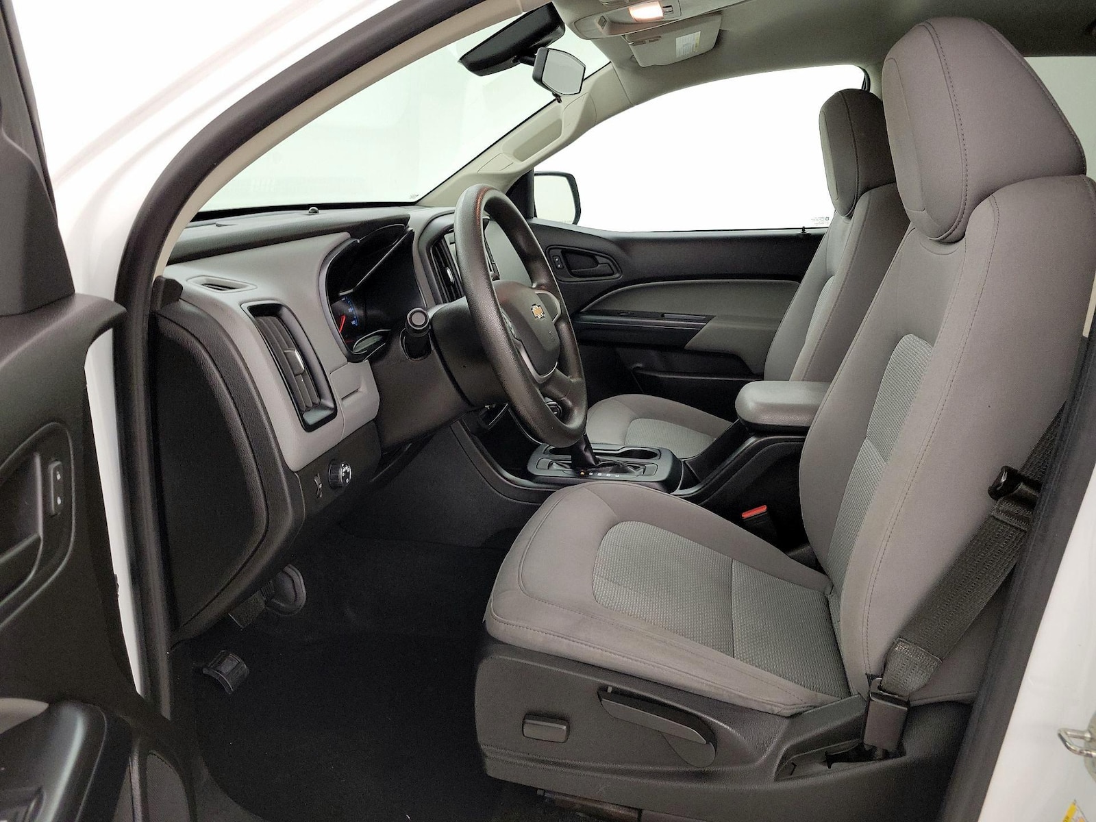 Power Seat(s) & Side Airbags