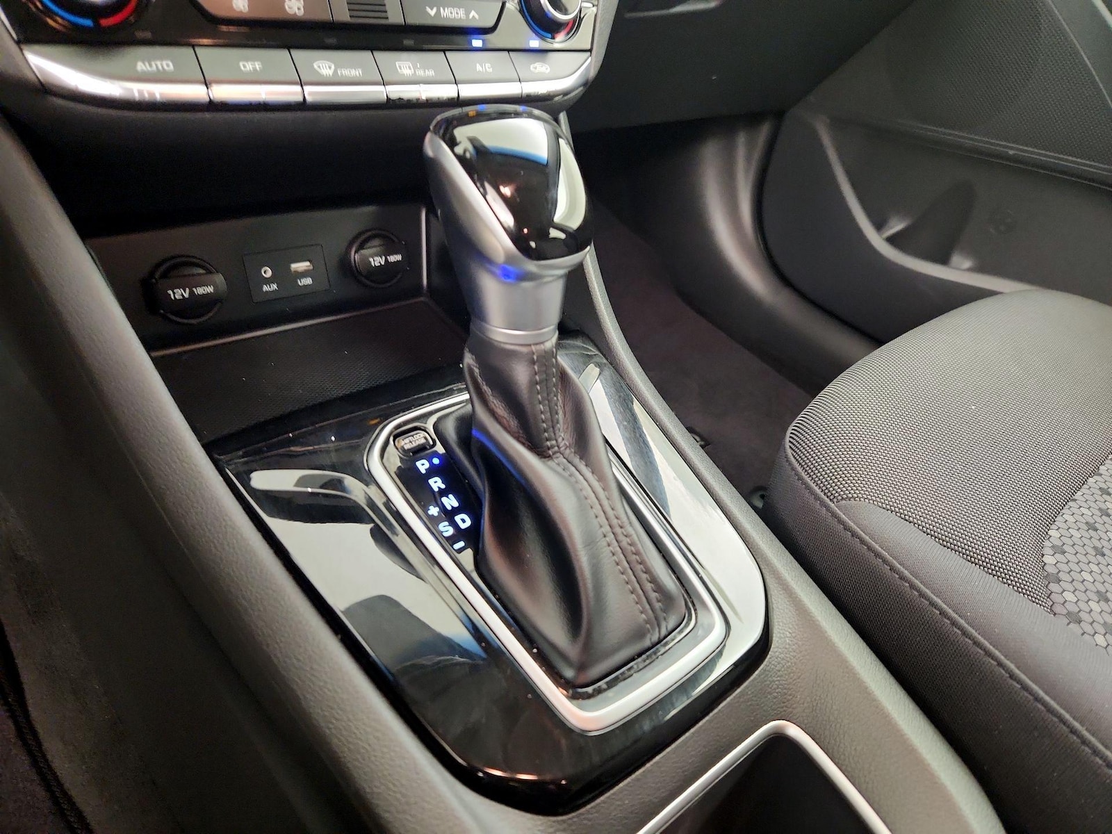 2019 Hyundai Ioniq Blue - Photo 18