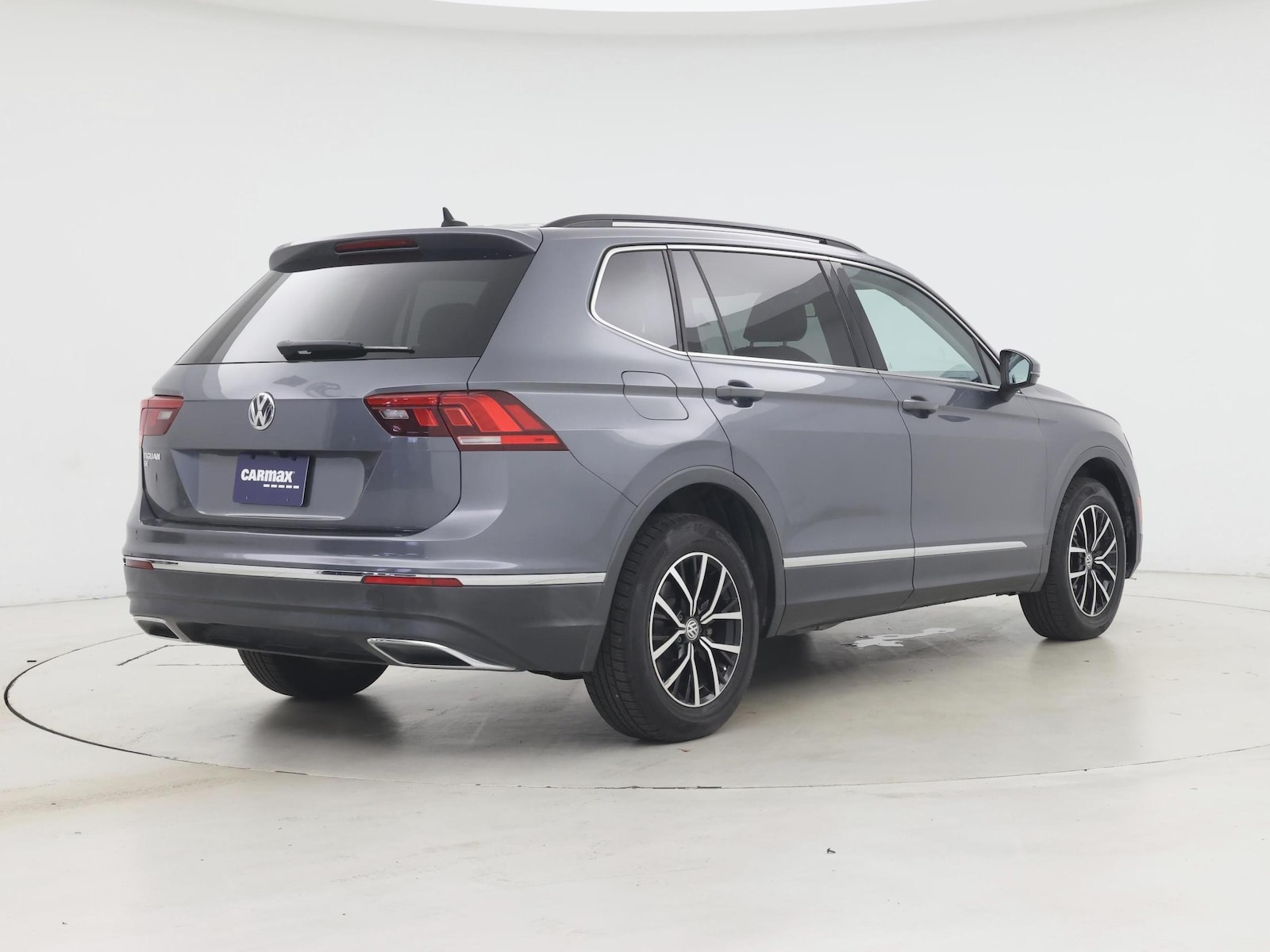 2021 Volkswagen Tiguan SE - Photo 9