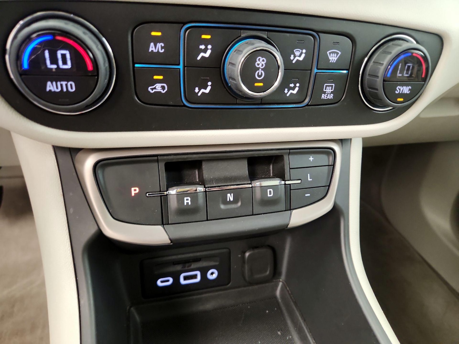 2022 GMC Terrain Denali - Photo 18