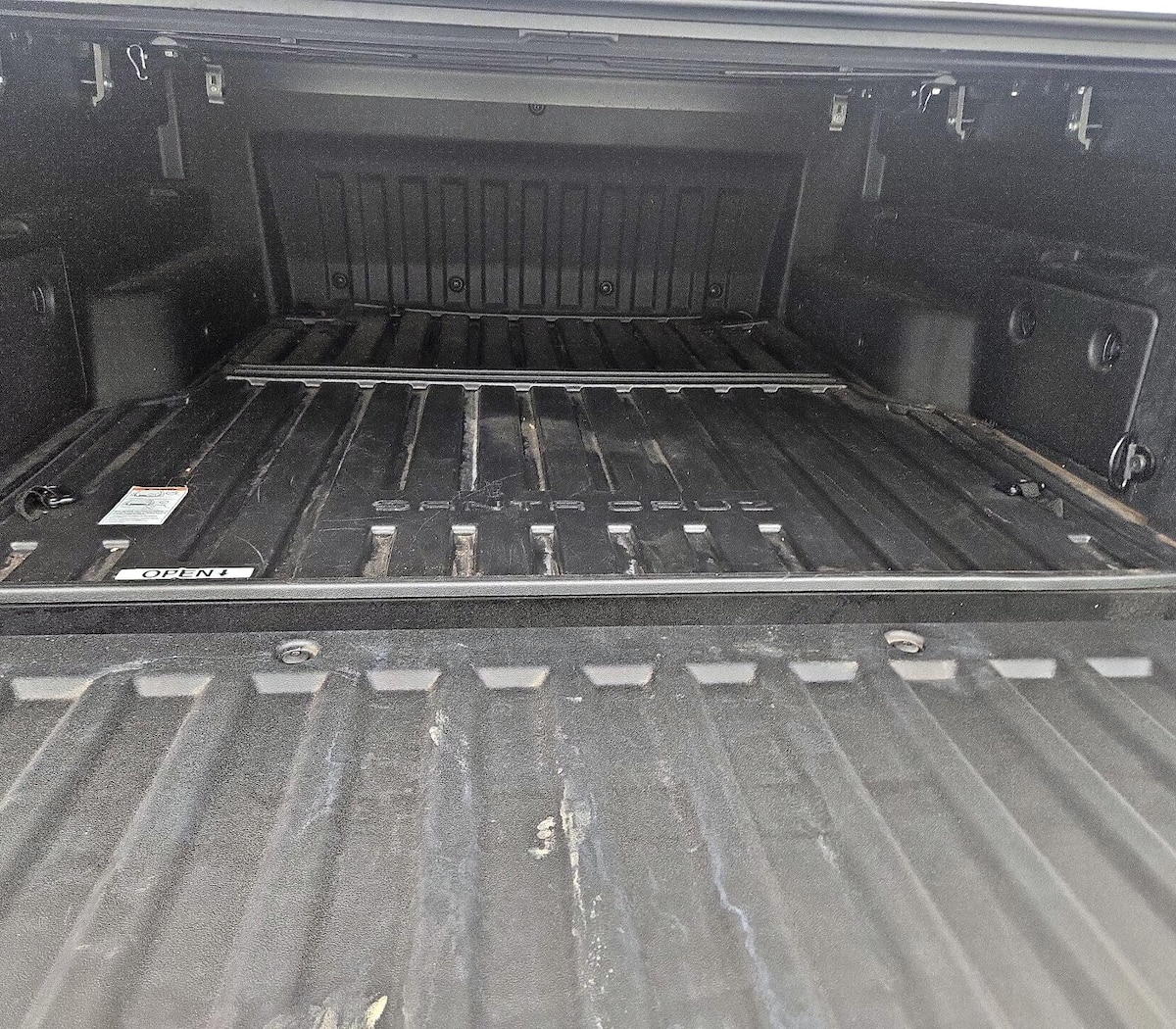 Trunk/Cargo (Seats Up)
