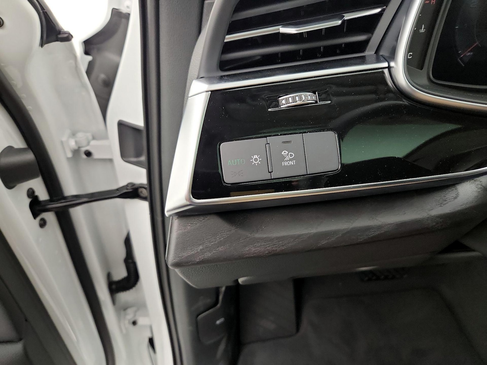 2026 Audi Q7 Premium - Photo 14