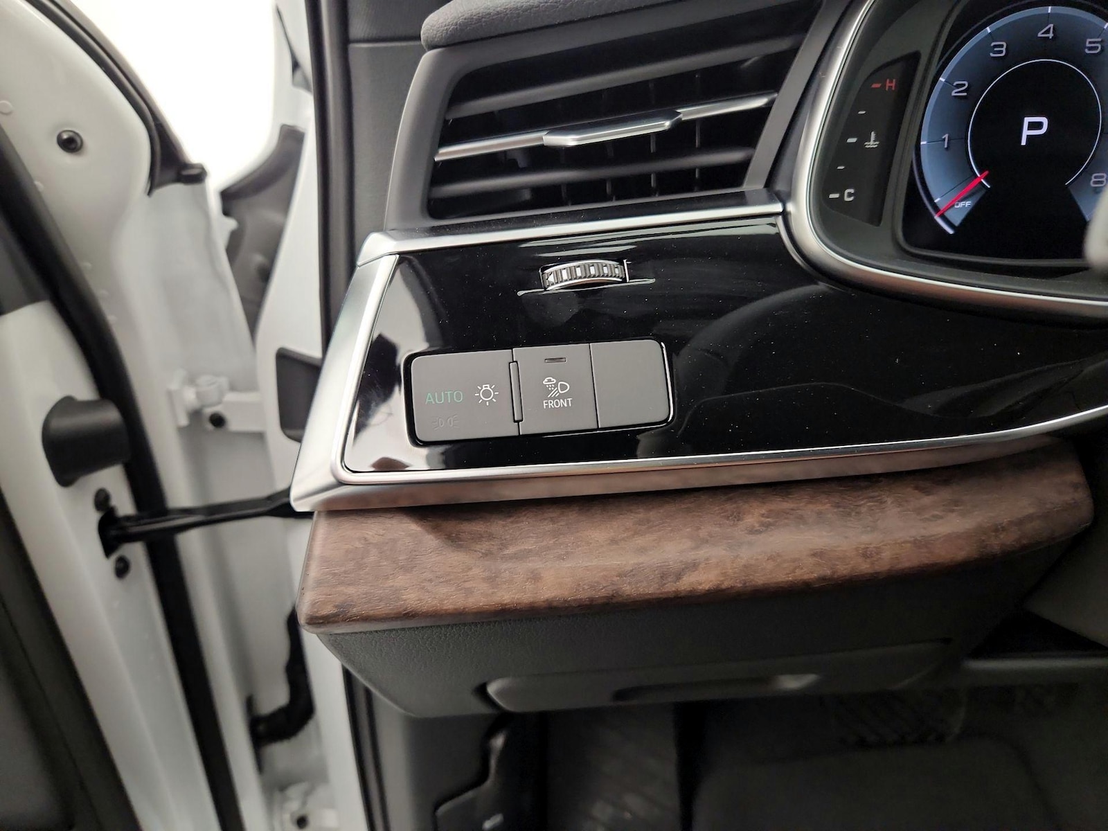 2026 Audi Q7 Premium - Photo 14
