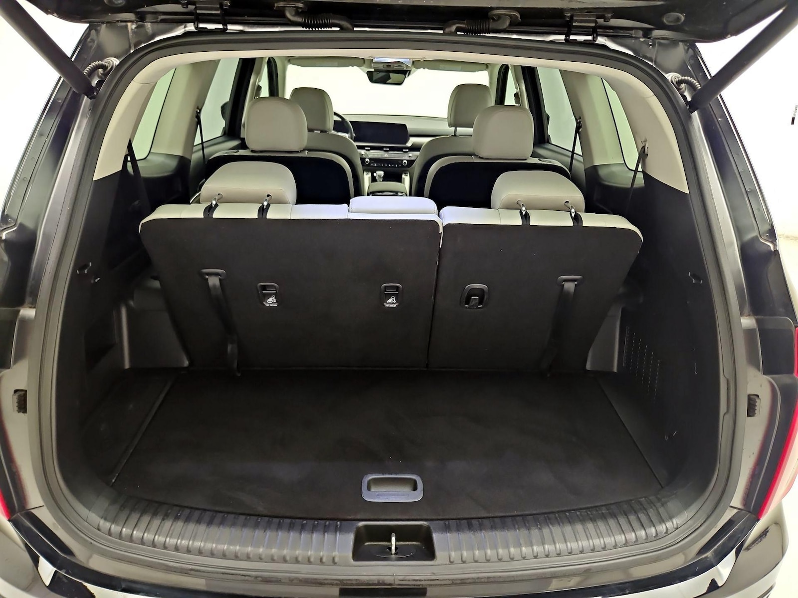 2025 Kia Telluride S - Photo 20