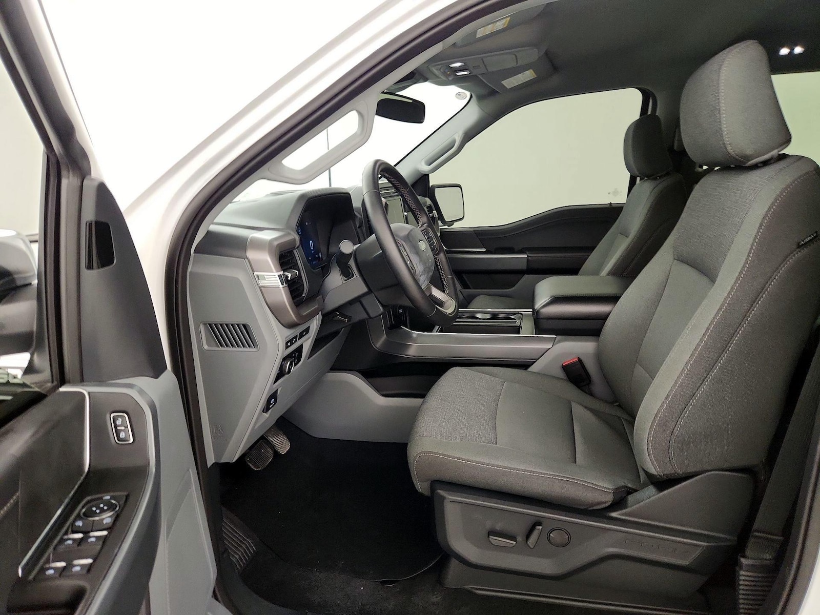 2024 Ford F-150 XLT - Photo 12