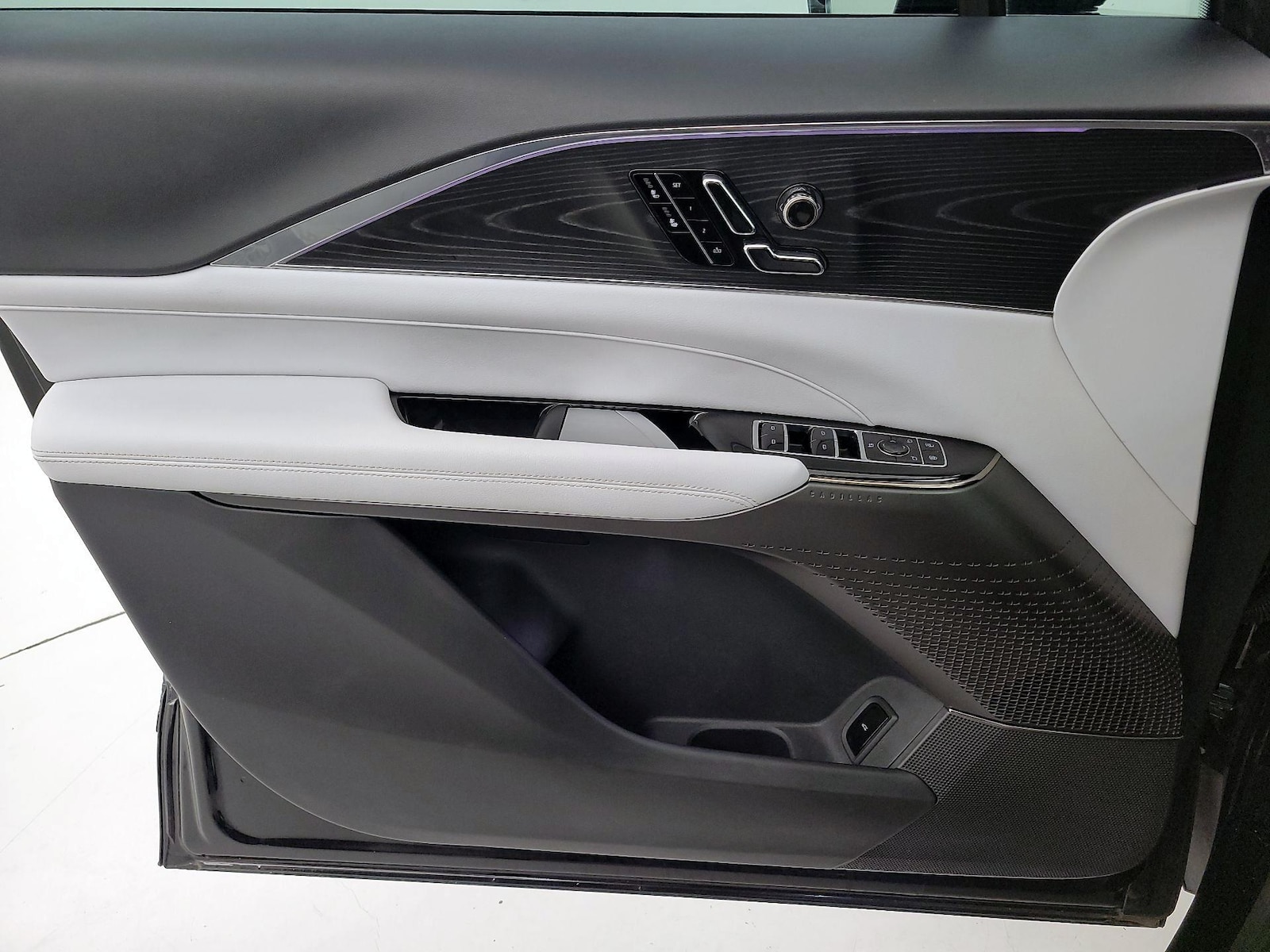 2024 Cadillac LYRIQ Sport 1 - Photo 13