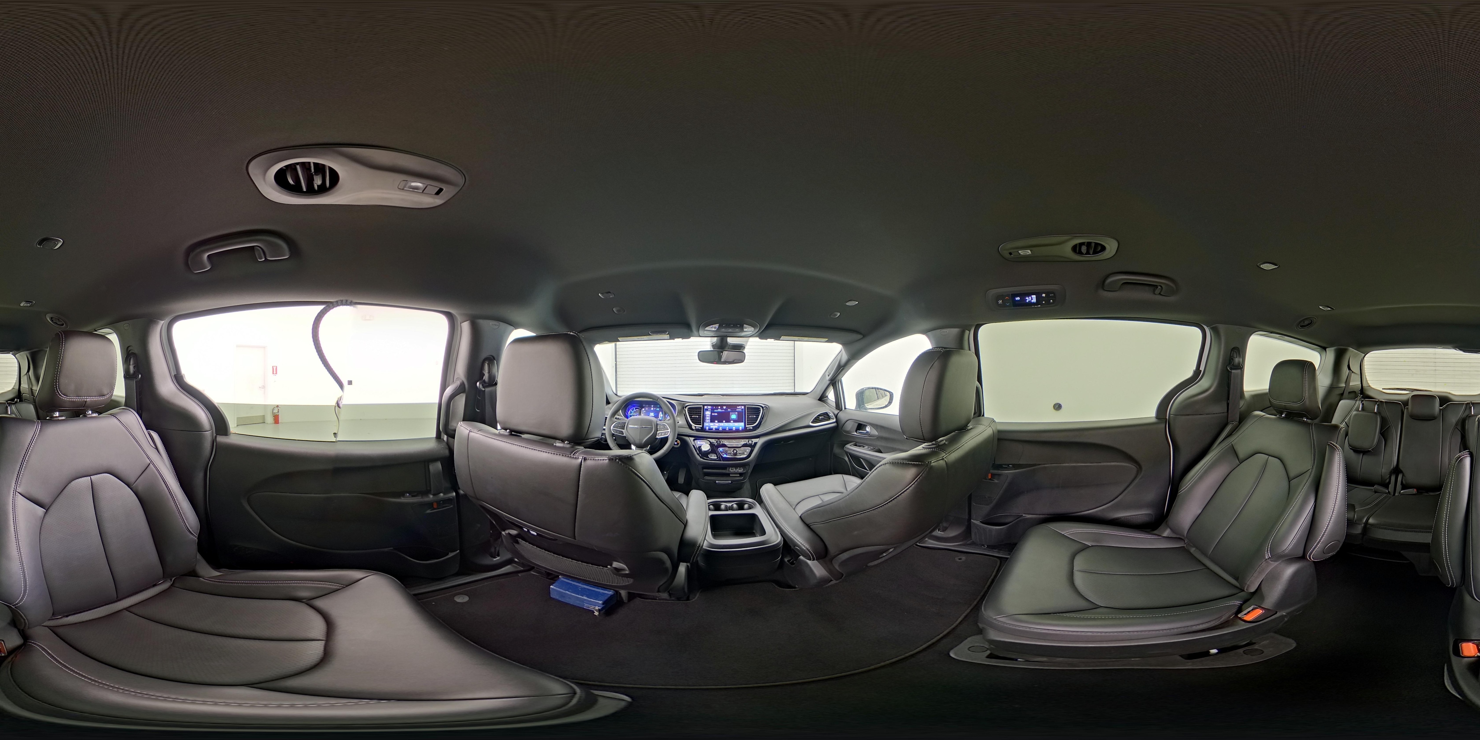 2025 Chrysler Pacifica PHEV Select - Photo 27