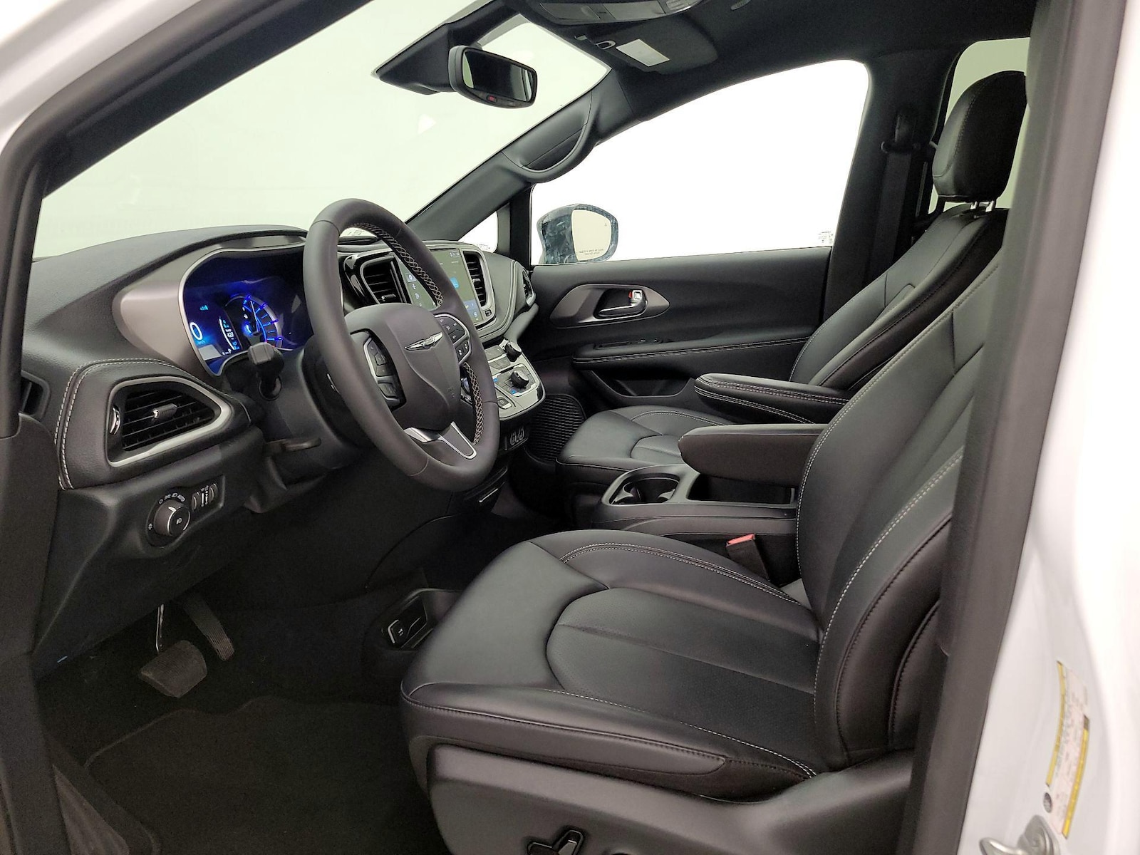 2025 Chrysler Pacifica PHEV Select - Photo 12