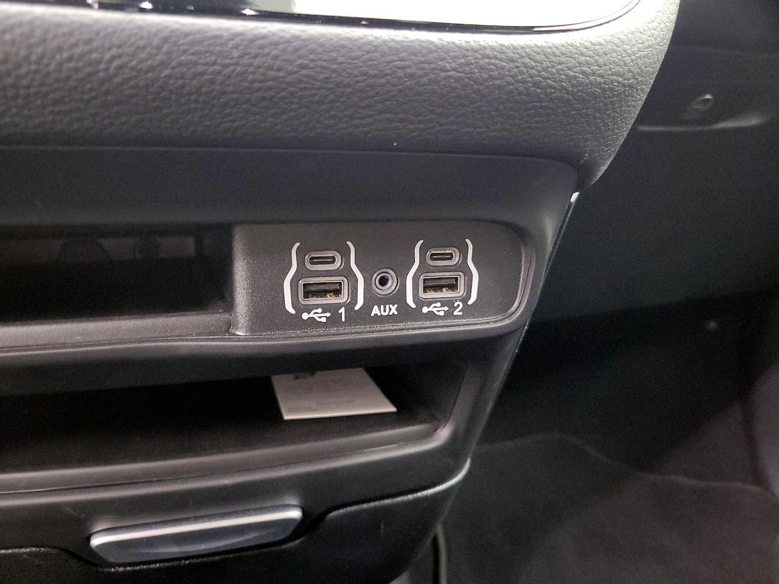 2025 Chrysler Pacifica PHEV Select - Photo 19