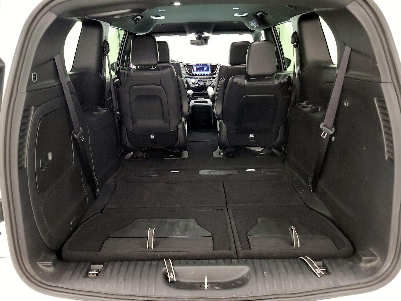 2025 Chrysler Pacifica PHEV Select - Photo 23